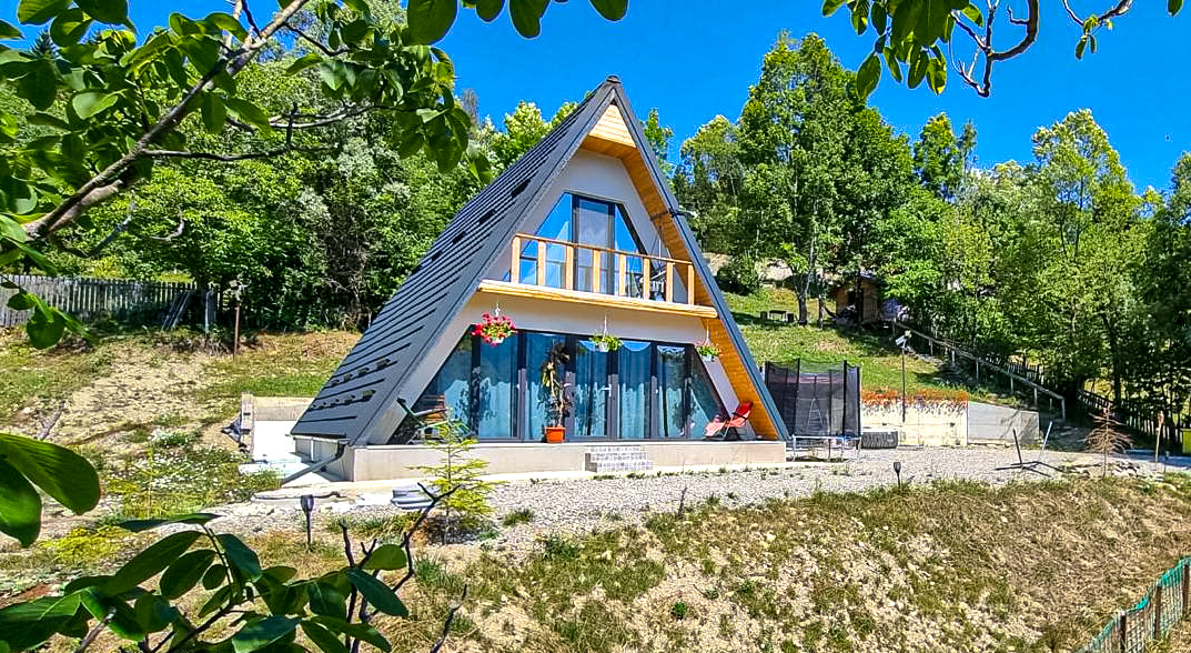 cazare cabana munte valea doftanei de inchiriat, cabana cu vedere la munte, cabana de inchiriat integral la munte